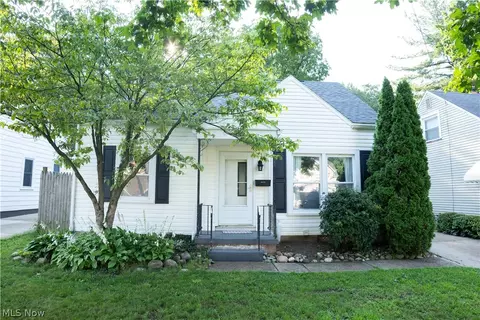 1217 Gorge Blvd, Akron, OH 44310
