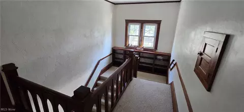 Entry Way - 1518 Middle Ave, Elyria, OH 44035 photo 7 of 10