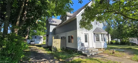 Exterior - 1518 Middle Ave, Elyria, OH 44035 photo 7 of 7