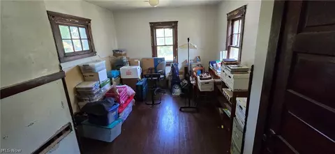Entry Way - 1518 Middle Ave, Elyria, OH 44035 photo 9 of 10