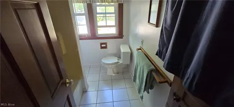 Bath - 1518 Middle Ave, Elyria, OH 44035 photo 2 of 2