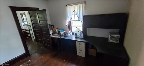 Entry Way - 1518 Middle Ave, Elyria, OH 44035 photo 8 of 10