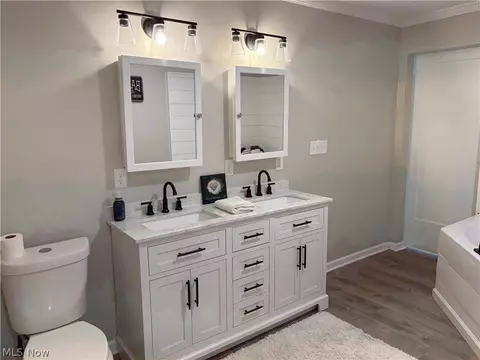 Bath - 921 Norman Ave, Ashtabula, OH 44004 photo 5 of 8