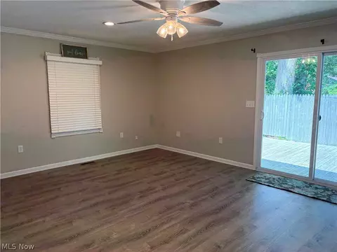 Living - 921 Norman Ave, Ashtabula, OH 44004 photo 6 of 7