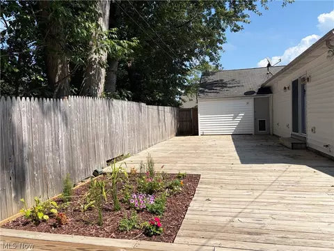 Exterior - 921 Norman Ave, Ashtabula, OH 44004 photo 7 of 11