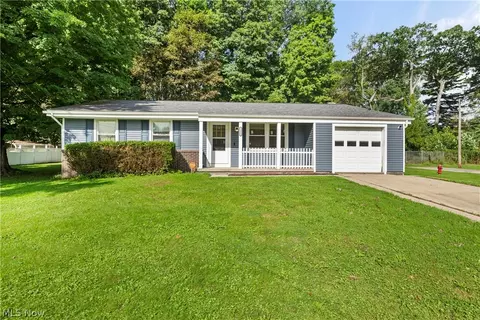 1484 Erie Ave, Akron, OH 44312