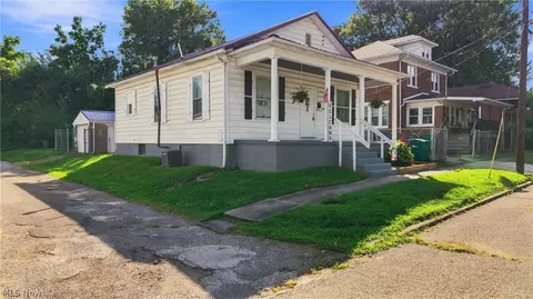 1008 Tefft St, Parkersburg, WV 26101