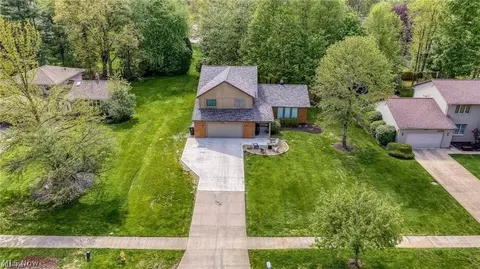 5062 Lansdowne Dr, Solon, OH 44139 photo 5