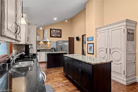5062 Lansdowne Dr, Solon, OH 44139 photo 12