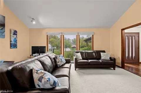 5062 Lansdowne Dr, Solon, OH 44139 photo 9