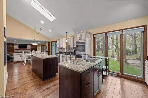 5062 Lansdowne Dr, Solon, OH 44139 photo 16