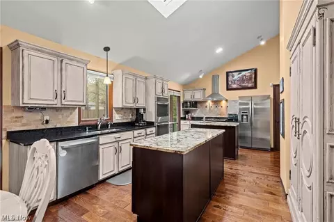 5062 Lansdowne Dr, Solon, OH 44139 photo 17