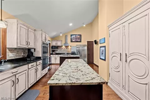 5062 Lansdowne Dr, Solon, OH 44139 photo 13
