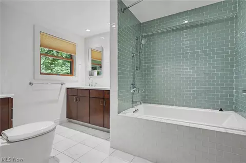 Bath - 4389 Everett Rd, Richfield, OH 44286 photo 1 of 5