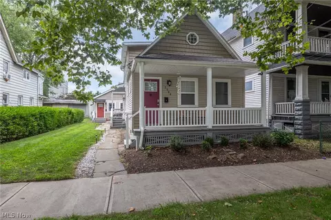2584 W 11th St, Cleveland, OH 44113