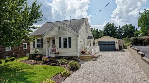 169 S Milton St, Smithville, OH 44677