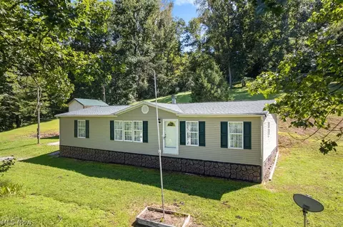 1312 Russet Rd, Grantsville, WV 26147