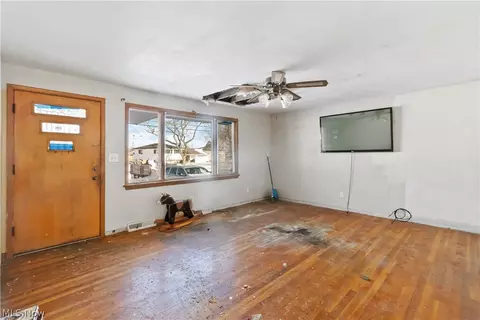 1921 W 30th St, Lorain, OH 44052 photo 7