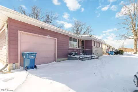 1921 W 30th St, Lorain, OH 44052 photo 3