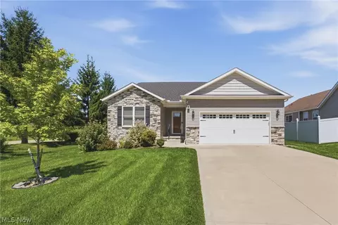 6031 Wentworth Ln SW, Canton, OH 44706