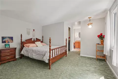 Bedroom - 7550 Beverly Dr, Independence, OH 44131 photo 2 of 3