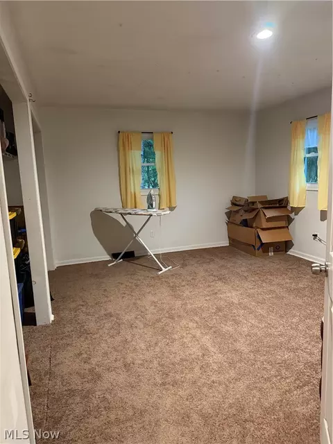 Bedroom - 6206 Downs Rd NW, Warren, OH 44481 photo 2 of 4