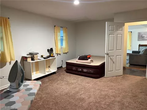 Bedroom - 6206 Downs Rd NW, Warren, OH 44481 photo 3 of 4