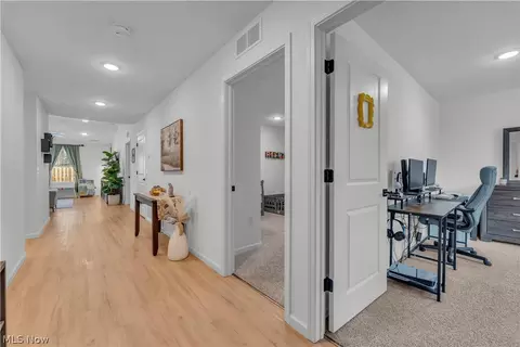 Entry Way - 19 Third Ave, Berea, OH 44017 photo 5 of 7