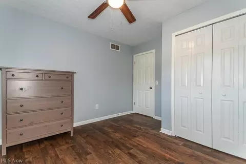Bedroom - 795 Meadowlark Rd, Painesville, OH 44077 photo 6 of 7