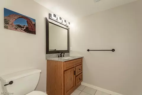 Bath - 795 Meadowlark Rd, Painesville, OH 44077 photo 9 of 9