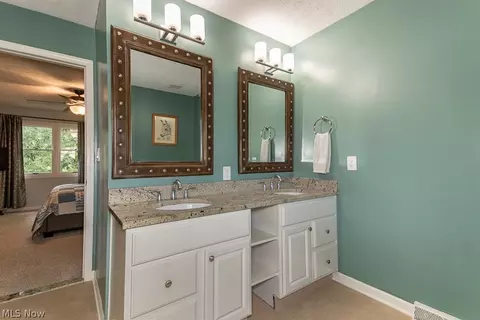 Bath - 795 Meadowlark Rd, Painesville, OH 44077 photo 5 of 9