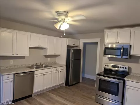 Kitchen - 1733 Robindale St, Wickliffe, OH 44092 photo 3 of 3