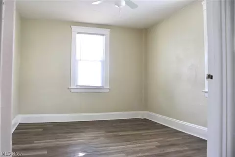 Bedroom - 1733 Robindale St, Wickliffe, OH 44092 photo 1 of 4