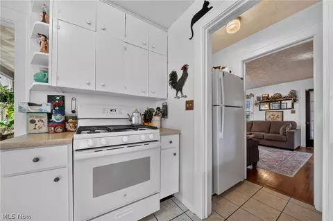 Kitchen - 5637 Shepard Rd, Ashtabula, OH 44004 photo 1 of 4