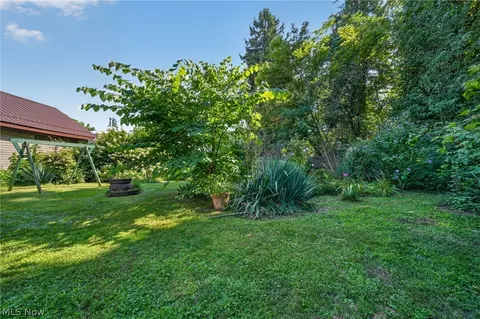 Exterior - 5637 Shepard Rd, Ashtabula, OH 44004 photo 7 of 10