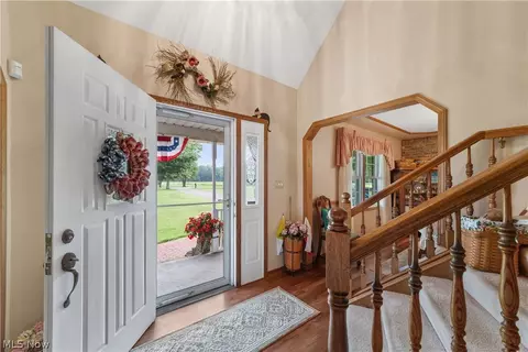 Entry Way - 42479 Adelbert St, Elyria, OH 44035 photo 1 of 3