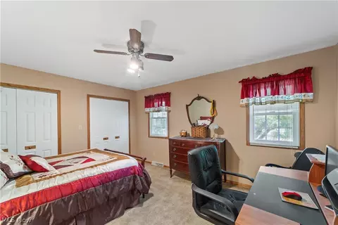 Bedroom - 42479 Adelbert St, Elyria, OH 44035 photo 3 of 6