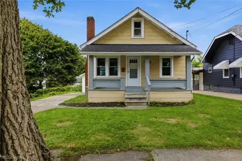 975 Corwin Ave, Akron, OH 44310