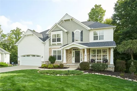 222 Emerald Ave, Streetsboro, OH 44241