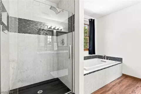 Bath - 169 Taylor Blvd, Lagrange, OH 44050 photo 4 of 5