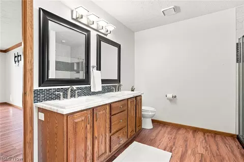 Bath - 169 Taylor Blvd, Lagrange, OH 44050 photo 3 of 5