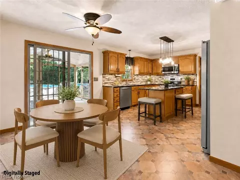 Dining - 169 Taylor Blvd, Lagrange, OH 44050 photo 2 of 2