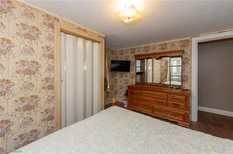 324 Montrose Ave, Akron, OH 44310 photo 23