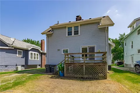 324 Montrose Ave, Akron, OH 44310 photo 28