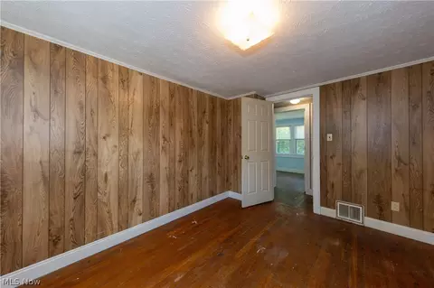 324 Montrose Ave, Akron, OH 44310 photo 19