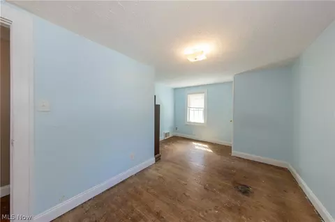 324 Montrose Ave, Akron, OH 44310 photo 25