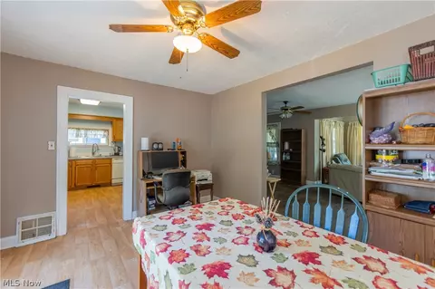 324 Montrose Ave, Akron, OH 44310 photo 10