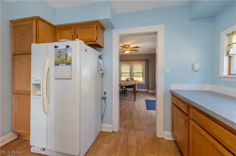 324 Montrose Ave, Akron, OH 44310 photo 13