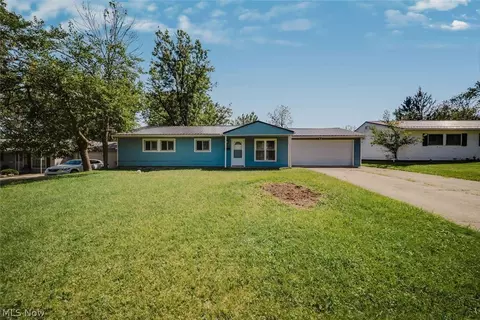 24360 Uppingham Rd, Bedford Heights, OH 44146