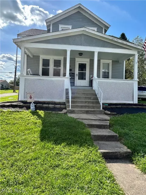 134 N Market St, Saint Clairsville, OH 43950
